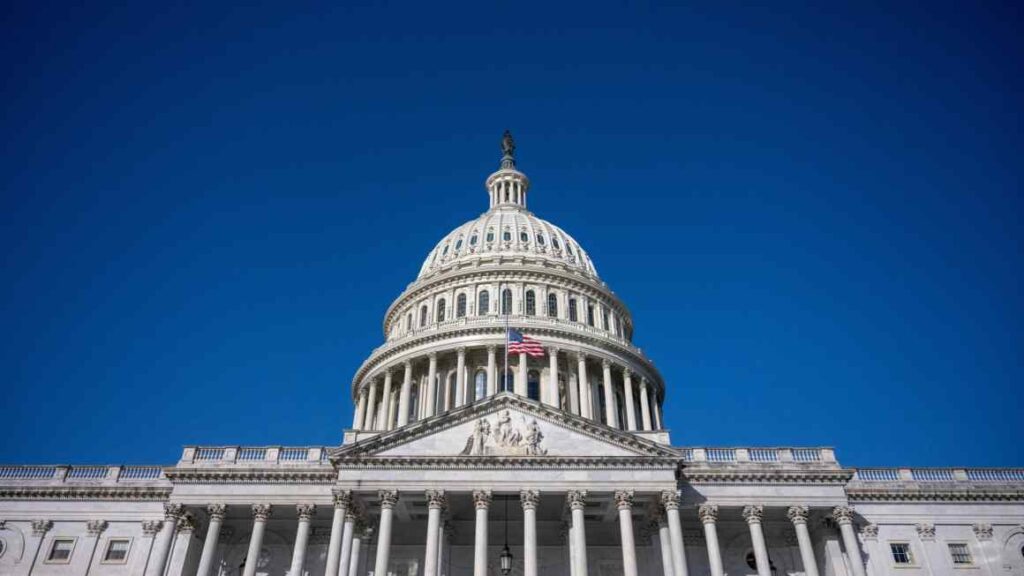 ​US Senate passes stop-gap funding bill to avert government shutdown 