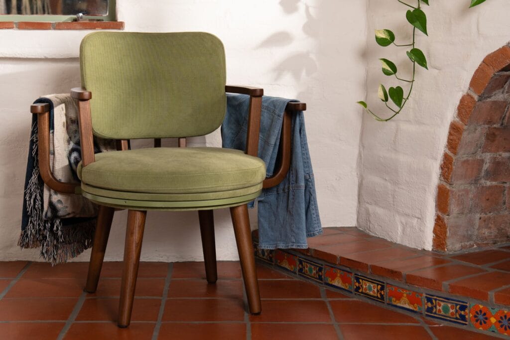 ​This chair gives half-worn clothes a home 