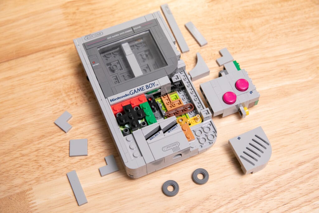 ​The Lego Game Boy makes for a great gift, and it’s $10 off today 