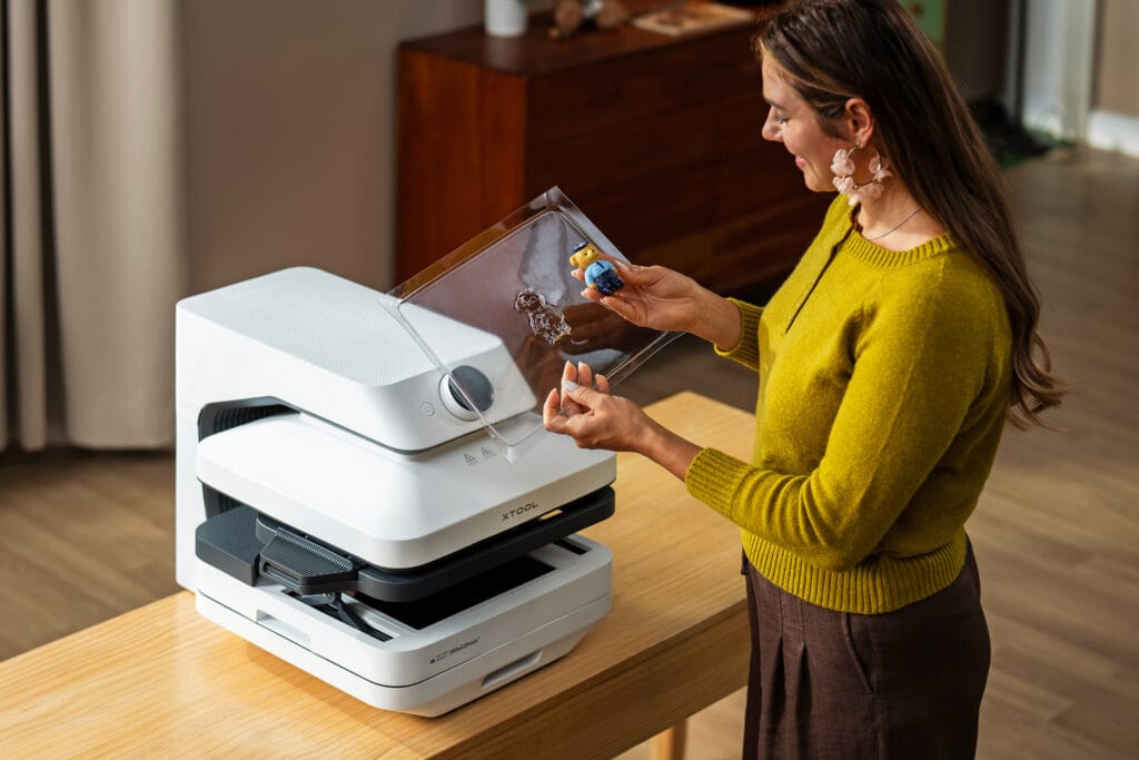 ​This modular crafting machine can create custom shirts, phone cases, and molds 