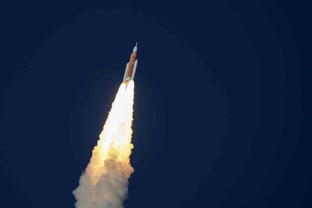 ​NASA launches four astronauts toward the Moon on the Artemis II mission 